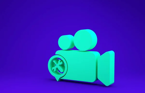 Cámara de vídeo verde con destornillador e icono de llave inglesa aislado sobre fondo azul. Ajuste, servicio, ajuste, mantenimiento, reparación, fijación. Concepto minimalista. 3D ilustración 3D render — Foto de Stock
