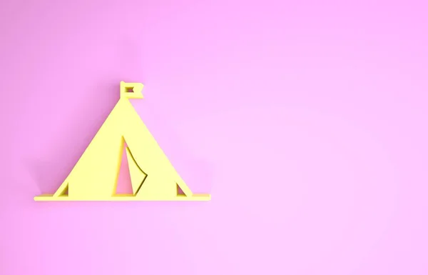 Tienda Turística Amarilla con icono de la bandera aislada sobre fondo rosa. Símbolo camping. Concepto minimalista. 3D ilustración 3D render — Foto de Stock