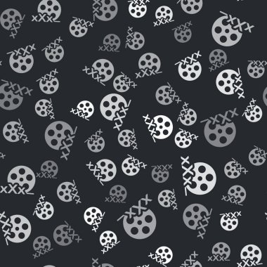 Üzerinde Xxx simgesi olan gri film makarası siyah arkaplanda izole edilmiş kusursuz desen. Yaş sınırlama sembolü. 18 artı içerik işareti. Yetişkin kanalı. Vektör İllüstrasyonu