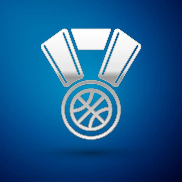 Médaille de basket-ball argent avec icône de ruban isolé sur fond bleu. Illustration vectorielle — Image vectorielle