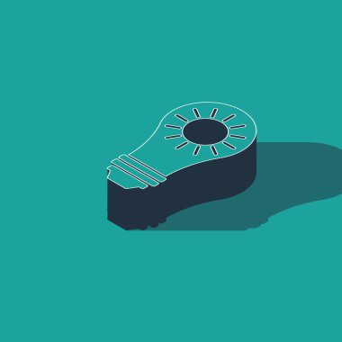 Isometric Güneş Enerjisi Paneli simgesi yeşil arkaplanda izole edildi. Güneş ve ampul. Vektör İllüstrasyonu