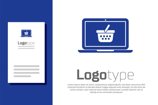 Modrý nákupní košík na obrazovce notebook ikona izolované na bílém pozadí. Koncepce e-commerce, e-business, on-line business marketing. Prvek šablony návrhu loga. Vektorová ilustrace — Stockový vektor