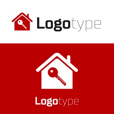 Beyaz arka planda anahtar simgesi olan kırmızı ev. Ev anahtarının konsepti. Logo tasarım şablonu elemanı. Vektör İllüstrasyonu