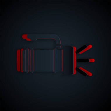 Kağıt kesiği El feneri simgesi siyah arkaplanda izole edildi. Turist el feneri sapı. Kağıt sanatı tarzı. Vektör İllüstrasyonu