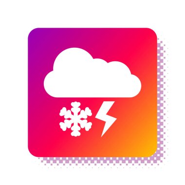 Beyaz zemin üzerinde kar ve şimşek simgesi olan beyaz bulut. Kar taneli bulut. Tek hava ikonu. Kar tabelası. Kare renk düğmesi. Vektör İllüstrasyonu