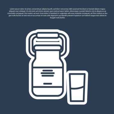 Mavi çizgi konteynır mavi arka planda izole edilmiş süt ve cam ikon için. Vektör İllüstrasyonu