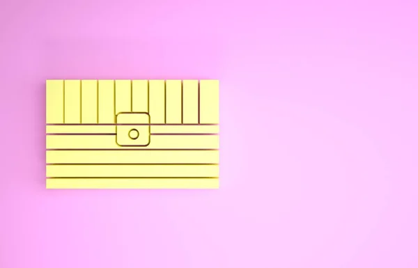 Icono del cofre del tesoro amarillo antiguo aislado sobre fondo rosa. Cómoda de madera vintage con moneda dorada. Concepto minimalista. 3D ilustración 3D render — Foto de Stock