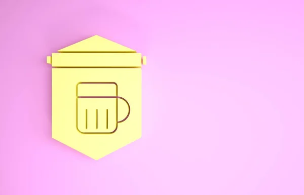 Placa de sinalização Yellow Street com vidro de ícone de cerveja isolado em fundo rosa. Adequado para anúncios bar, café, pub, restaurante. Conceito de minimalismo. 3D ilustração 3D render — Fotografia de Stock