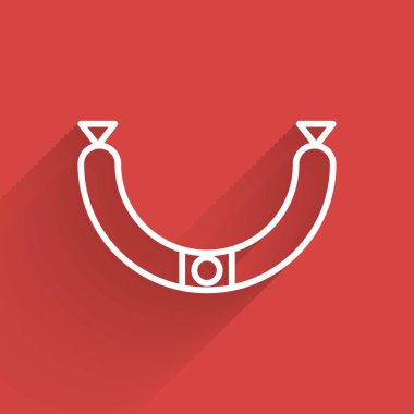 Uzun gölgeli izole edilmiş buhar ikonlu beyaz sosis. Izgara sosis ve aroma işareti. Vektör İllüstrasyonu