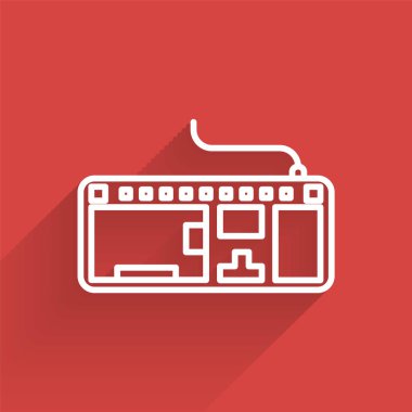 Beyaz çizgi bilgisayar klavye simgesi uzun gölgeli izole edildi. Bilgisayar bileşeni işareti. Vektör İllüstrasyonu