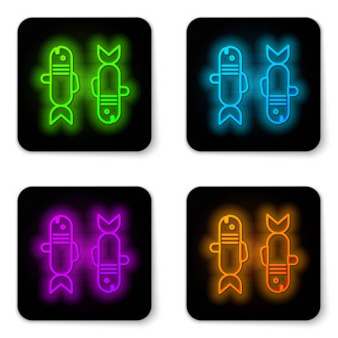 Parlayan neon çizgisi Balık burcu simgesi beyaz arkaplanda izole edilmiş. Astrolojik yıldız falı koleksiyonu. Siyah kare düğme. Vektör İllüstrasyonu