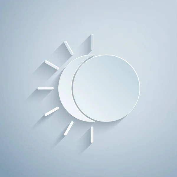 Papier gesneden Verduistering van de zon pictogram geïsoleerd op grijze achtergrond. Een totale sonar verduistering. Papierkunst stijl. Vector Illustratie — Stockvector