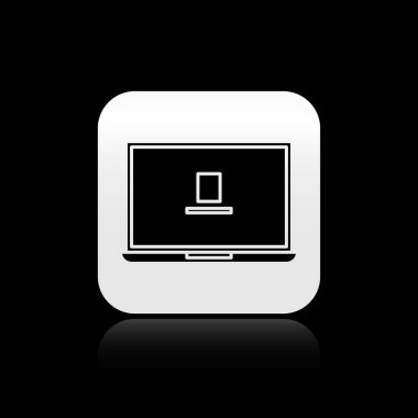 Siyah arka planda yalıtılmış Siyah Laptop simgesi. Boş ekran işareti olan bilgisayar not defteri. Gümüş kare düğme. Vektör İllüstrasyonu