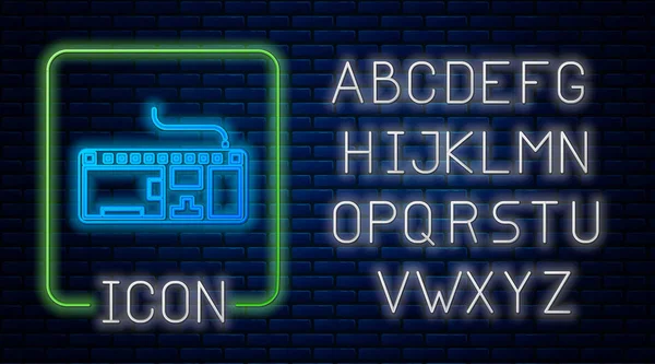 Gloeiende neon Computer toetsenbord pictogram geïsoleerd op baksteen muur achtergrond. Pc-componentenbord. Neon licht alfabet. Vector Illustratie — Stockvector