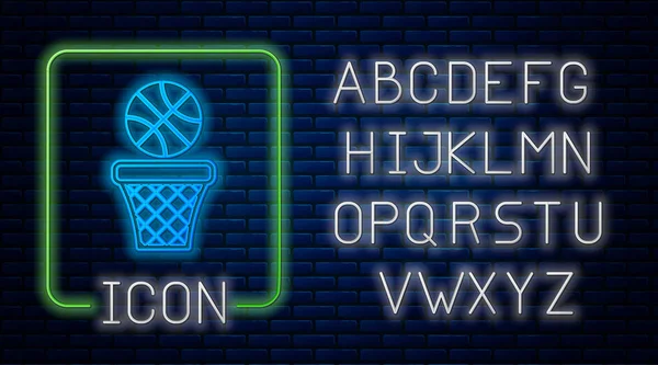 Gloeiende neon Basketbal en mand pictogram geïsoleerd op baksteen muur achtergrond. Bal in de basketbalring. Neon licht alfabet. Vector Illustratie — Stockvector