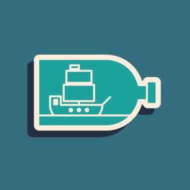 Mavi arka planda gemi simgesi olan yeşil cam şişe. Deniz gemisinin minyatür modeli. Hobi ve deniz teması. Uzun gölge tarzı. Vektör İllüstrasyonu