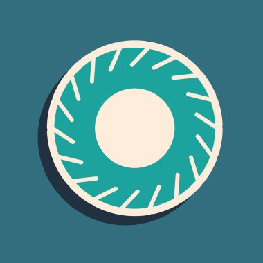 Mavi arka planda yeşil araba lastik ikonu izole edildi. Uzun gölge tarzı. Vektör İllüstrasyonu