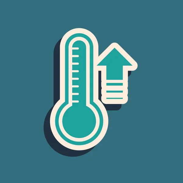 Zielony termometr meteorologiczny mierzący ciepło i zimną ikonę izolowaną na niebieskim tle. Urządzenia termometryczne pokazujące gorącą lub zimną pogodę. Długi styl cienia. Ilustracja wektora — Wektor stockowy