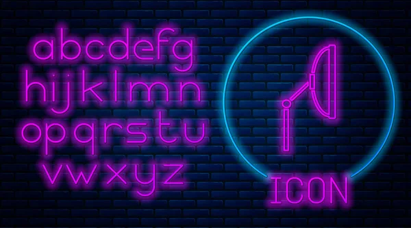 Glowing neon Windscreen wiper icon isolated on brick wall background. Neon light alphabet. Vector Illustration — 스톡 벡터