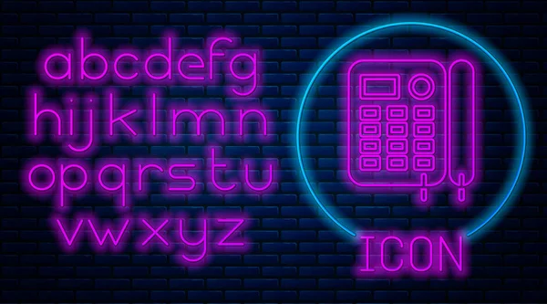 Gloeiende neon telefoonpictogram geïsoleerd op bakstenen muur achtergrond. Vaste telefoon. Neon licht alfabet. Vector illustratie — Stockvector