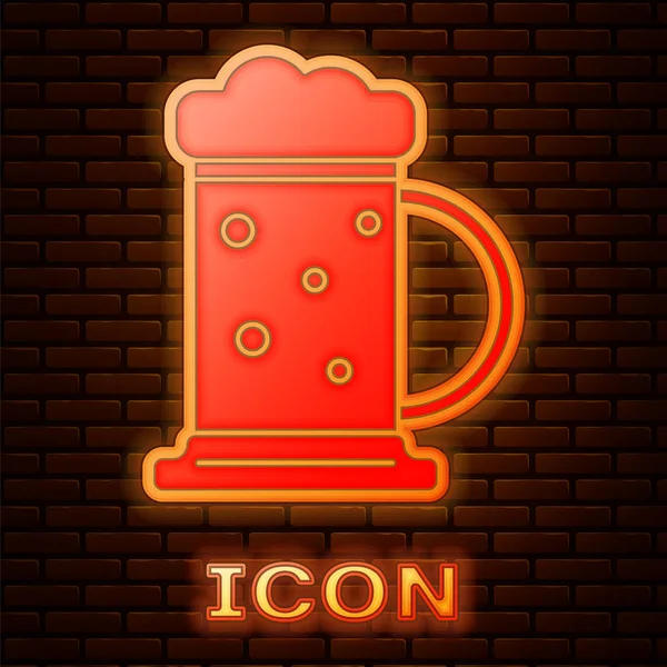Néon brilhante Ícone de caneca de cerveja de madeira isolado no fundo da parede de tijolo. Ilustração vetorial — Vetor de Stock