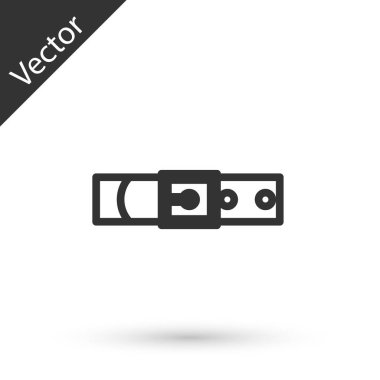 Beyaz arka planda izole edilmiş düğmeli çelik toka ikonu olan gri çizgili deri kemer. Vektör İllüstrasyonu