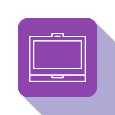 Beyaz zemin üzerinde ayna simgesi olan beyaz çizgi makyaj tozu. Mor kare düğme. Vektör İllüstrasyonu