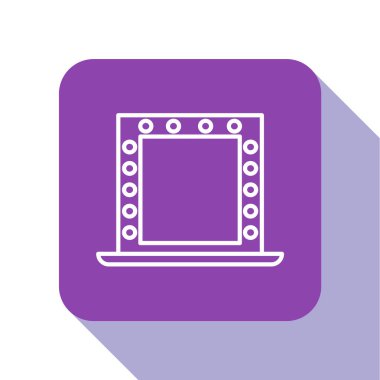 Beyaz arkaplanda ışık simgesi olan beyaz çizgi makyaj aynası. Mor kare düğme. Vektör İllüstrasyonu