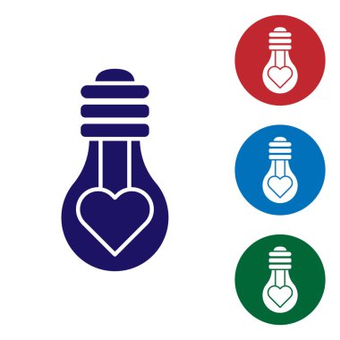 Mavi Kalp, beyaz arkaplanda izole edilmiş bir ampul ikonu şeklinde. Aşk sembolü. Sevgililer Günü sembolü. Renk simgelerini daire düğmelerine ayır. Vektör İllüstrasyonu