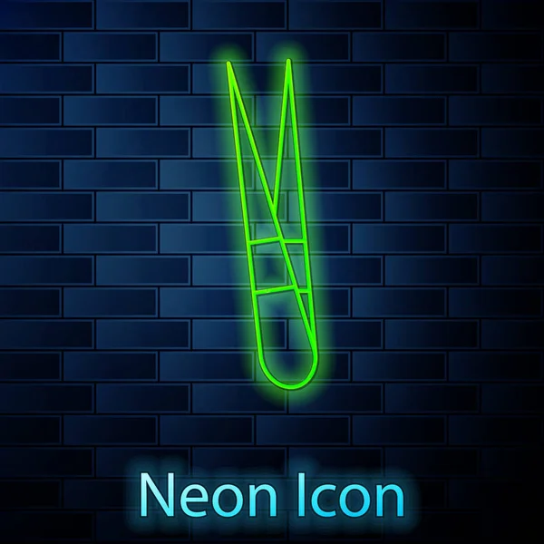 Glowing neon line Eyebrow tweezers icon isolated on brick wall background. Cosmetic tweezers for ingrown hair. Vector Illustration — ストックベクタ