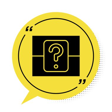 Beyaz arkaplanda izole edilmiş oyun simgesi için Siyah Gizem kutusu veya rastgele ganimet kutusu. Soru kutusu. Sarı konuşma balonu sembolü. Vektör İllüstrasyonu