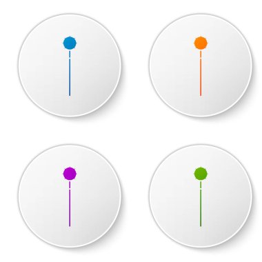 Beyaz arkaplanda izole edilmiş renkli Ortaçağ zincirli gürz topu ikonu. Ortaçağ silahı. Simgeleri daire düğmelerine ayır. Vektör İllüstrasyonu