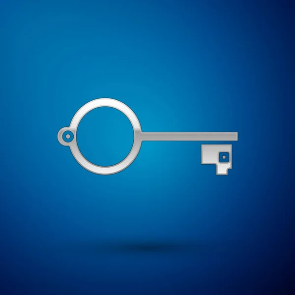 Zilveren Oude sleutel voor spel pictogram geïsoleerd op blauwe achtergrond. Vector Illustratie — Stockvector