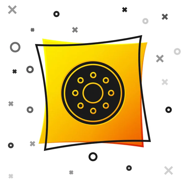 Černá kulatá dřevěný štít ikona izolované na bílém pozadí. Zabezpečení, bezpečnost, ochrana, soukromí, koncepce ochrany. Žlutý knoflík. Vektorová ilustrace — Stockový vektor