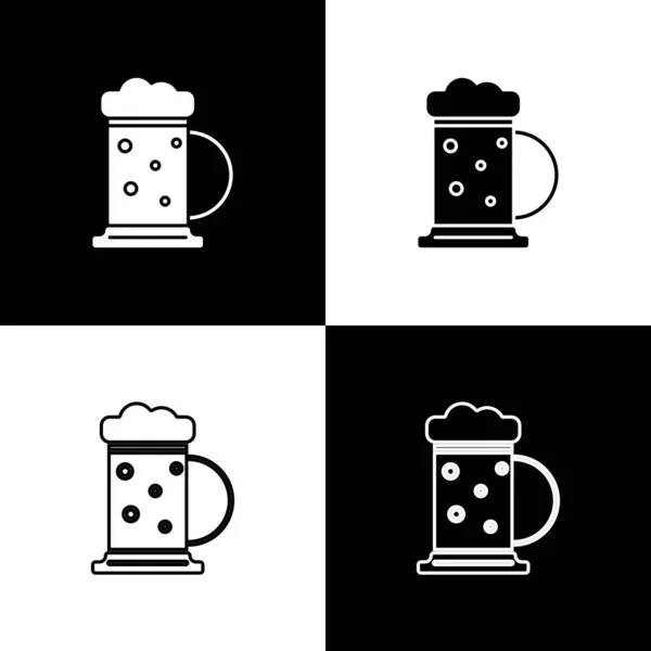 Set Tasse à bière en bois icône isolée sur fond noir et blanc. Illustration vectorielle — Image vectorielle