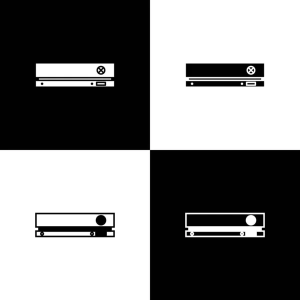 Установить значок консоли видеоигры, выделенный на черно-белом фоне. Векторная миграция — стоковый вектор
