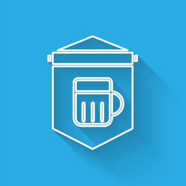 Beyaz çizgi sokak tabelasında uzun gölgeli izole edilmiş bira ikonu var. Reklamlar için uygun bar, kafe, bar, restoran. Vektör İllüstrasyonu