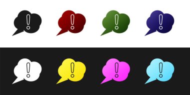 Konuşma baloncuğu ve Ünlem simgesini siyah ve beyaz arkaplanda izole et. Faq işareti. Dosyaları kopyala, konuşma balonu ve grafiğini çıkar. Vektör İllüstrasyonu