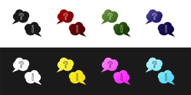 Siyah beyaz arka planda izole soru ve ünlem simgesi ile konuşma kabarcıklar ayarlayın. SSS işareti. Kopyalama dosyaları, sohbet konuşma balonu ve grafik. Vektör Illustration