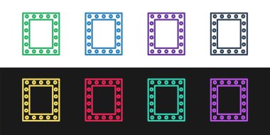 Siyah ve beyaz arkaplanda izole edilmiş ışık simgesine sahip çizgi makyaj aynası ayarla. Vektör İllüstrasyonu