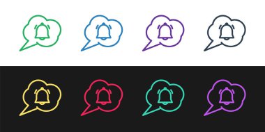 Konuşma baloncuğunu sohbet bildirim simgesi ile siyah ve beyaz arkaplanda izole et. Yeni mesaj, iletişim, sohbet, sosyal ağ bildirimi. Vektör İllüstrasyonu