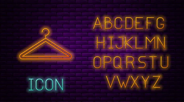 Linha de néon brilhante Ícone do guarda-roupa do gancho isolado no fundo da parede de tijolo. Ícone do vestiário. Símbolo de serviço de roupas. Sinal de cabide de lavandaria. Alfabeto claro de néon. Ilustração vetorial — Vetor de Stock