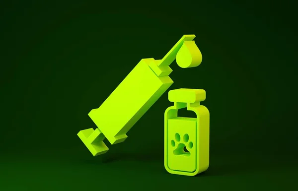 Желтый шприц с питомцем вакцины значок изолирован на зеленом фоне. Отпечаток лапы собаки или кошки. Концепция минимализма. 3D-рендеринг — стоковое фото