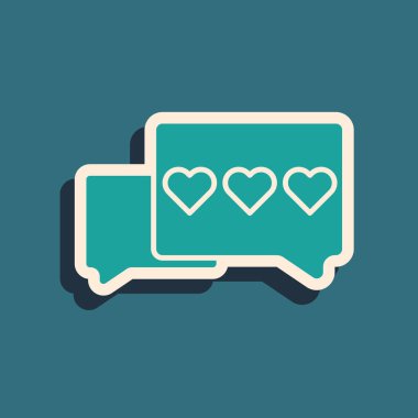 Yeşil Beğen ve kalp simgesi mavi arka planda izole. Karşı Bildirim Simgesi. Takipçi Insta. Uzun gölge stili. Vektör İllüstrasyonu