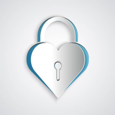 Kağıt gri arka plan üzerinde izole bir kalp simgesi şeklinde Castle kesti. Kilitli Kalp. Aşk sembolü ve anahtar deliği işareti. Kağıt sanat tarzı. Vektör İllüstrasyonu