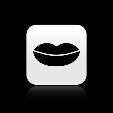 Siyah arkaplanda izole edilmiş gülümseyen dudaklar ikonu. Gülümse. Gümüş kare düğme. Vektör İllüstrasyonu