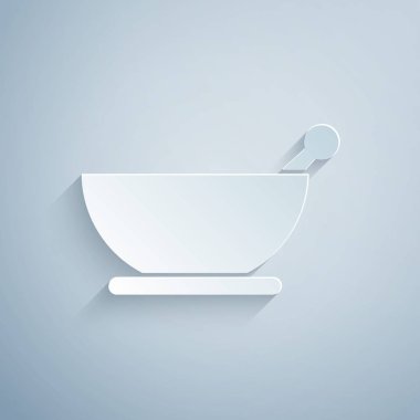 Kağıt kesiği Havan ve tokmak simgesi gri arkaplanda izole edildi. Kağıt sanatı tarzı. Vektör İllüstrasyonu