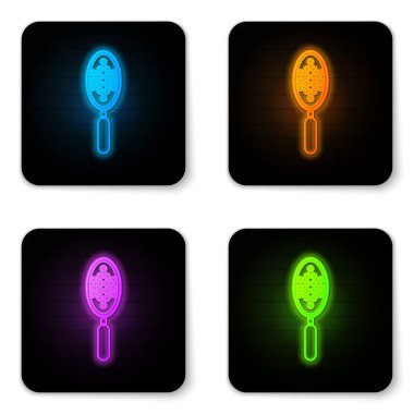 Parlayan neon saç fırçası simgesi beyaz arkaplanda izole edildi. Taraklı saç işareti. Berber sembolü. Siyah kare düğme. Vektör İllüstrasyonu
