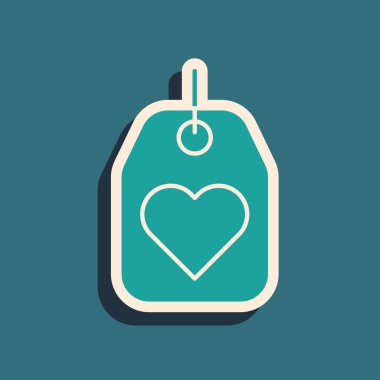 Yeşil Kalp etiketi simgesi mavi arkaplanda izole edildi. Aşk sembolü. Sevgililer Günü sembolü. Uzun gölge tarzı. Vektör İllüstrasyonu