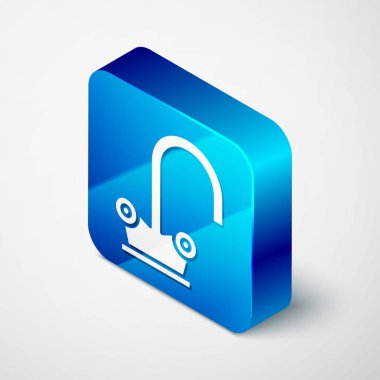 Isometric Water musluk simgesi beyaz arkaplanda izole edildi. Mavi kare düğme. Vektör İllüstrasyonu